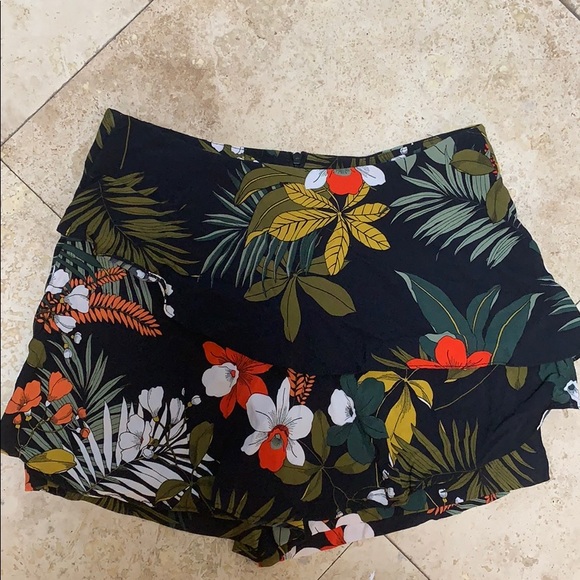Zara Pants - Tropical Printed Shorts